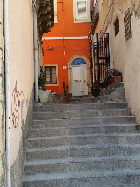 Il Pozzo Di Santa Teresa Apartment คาตาเนีย ห้อง รูปภาพ